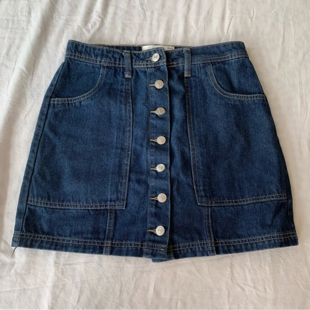 Vintage-Style Button Front High Waisted Denim Mini Skirt with Pockets